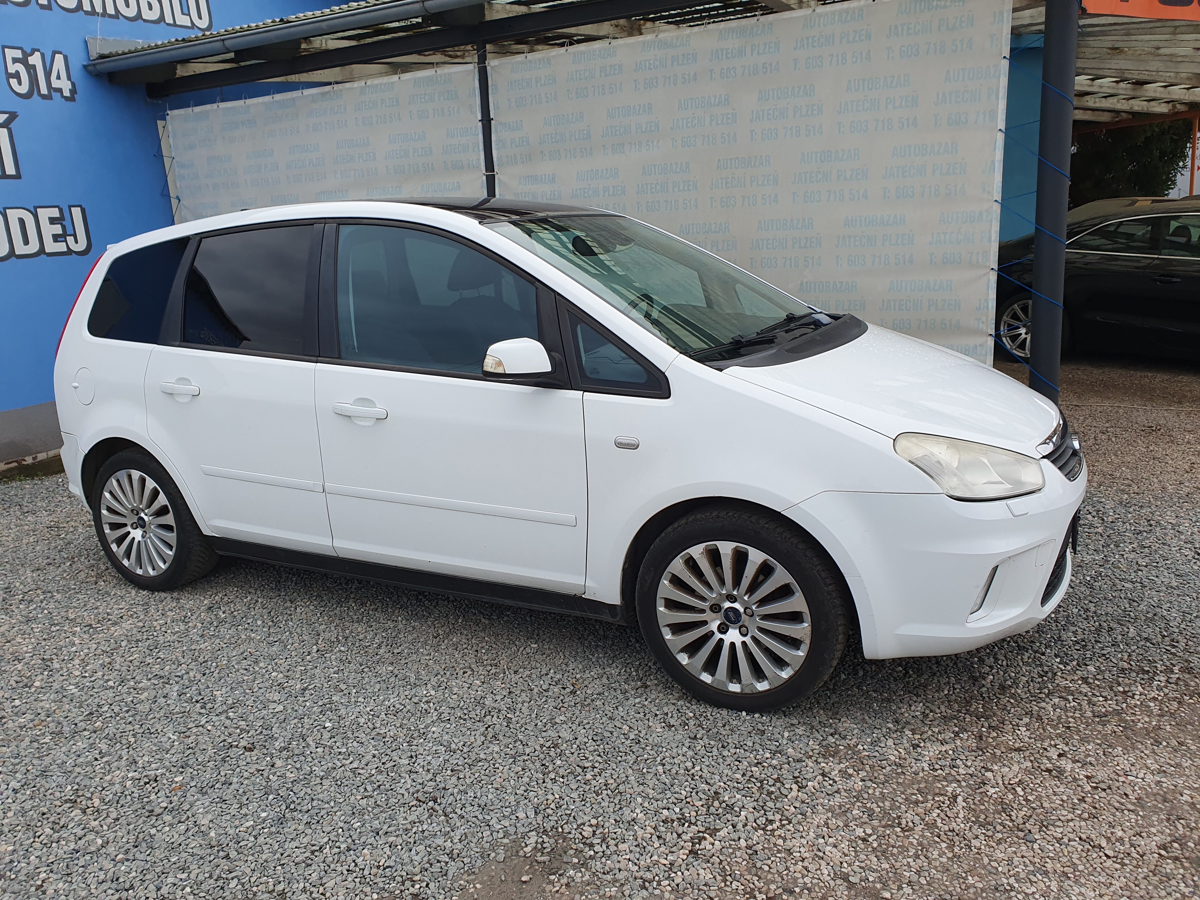 Ford C-MAX, 1.8 í 92 KW - fotka 2