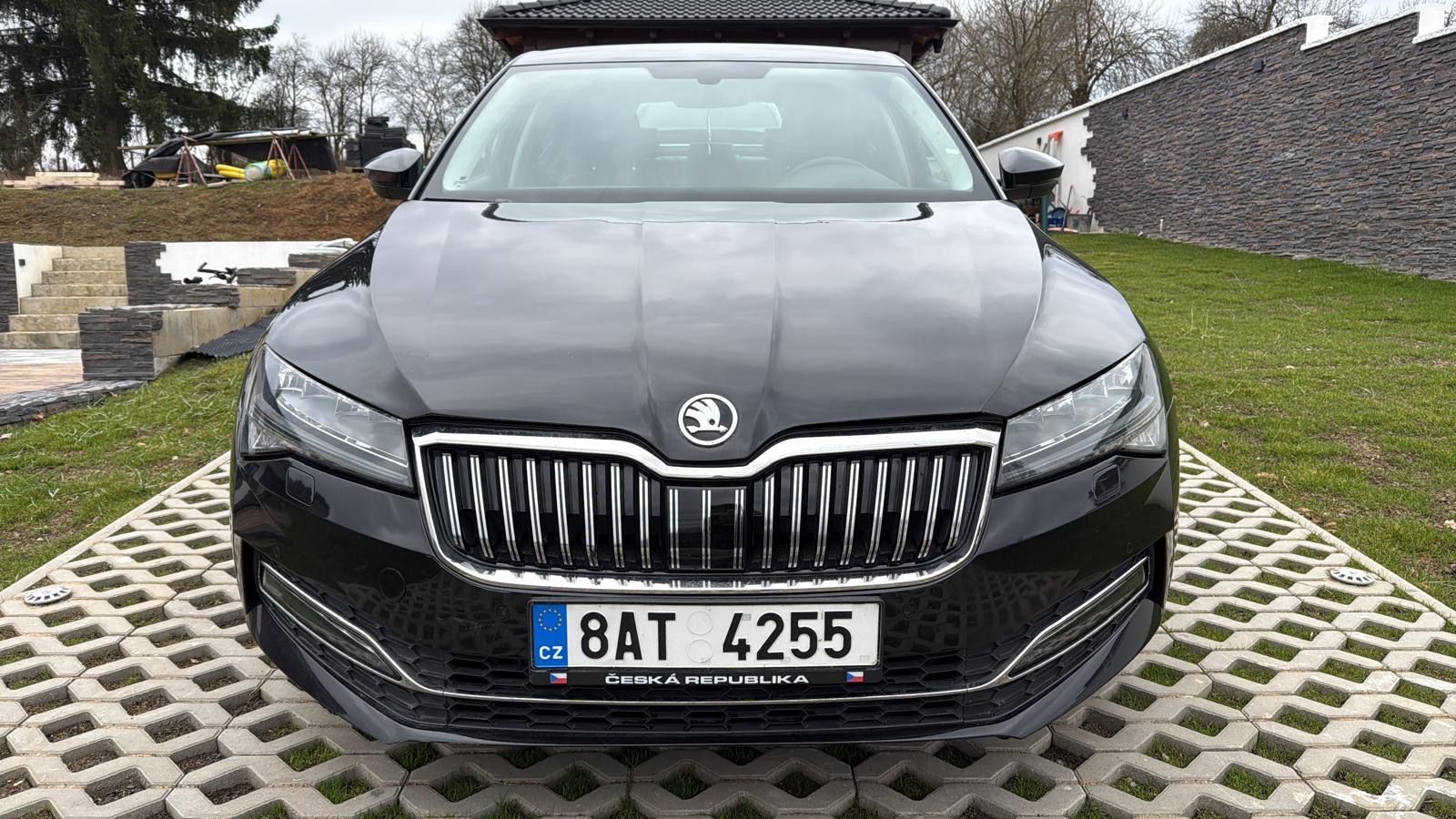 Škoda Superb, 2.0 tdi 110kw - fotka 3