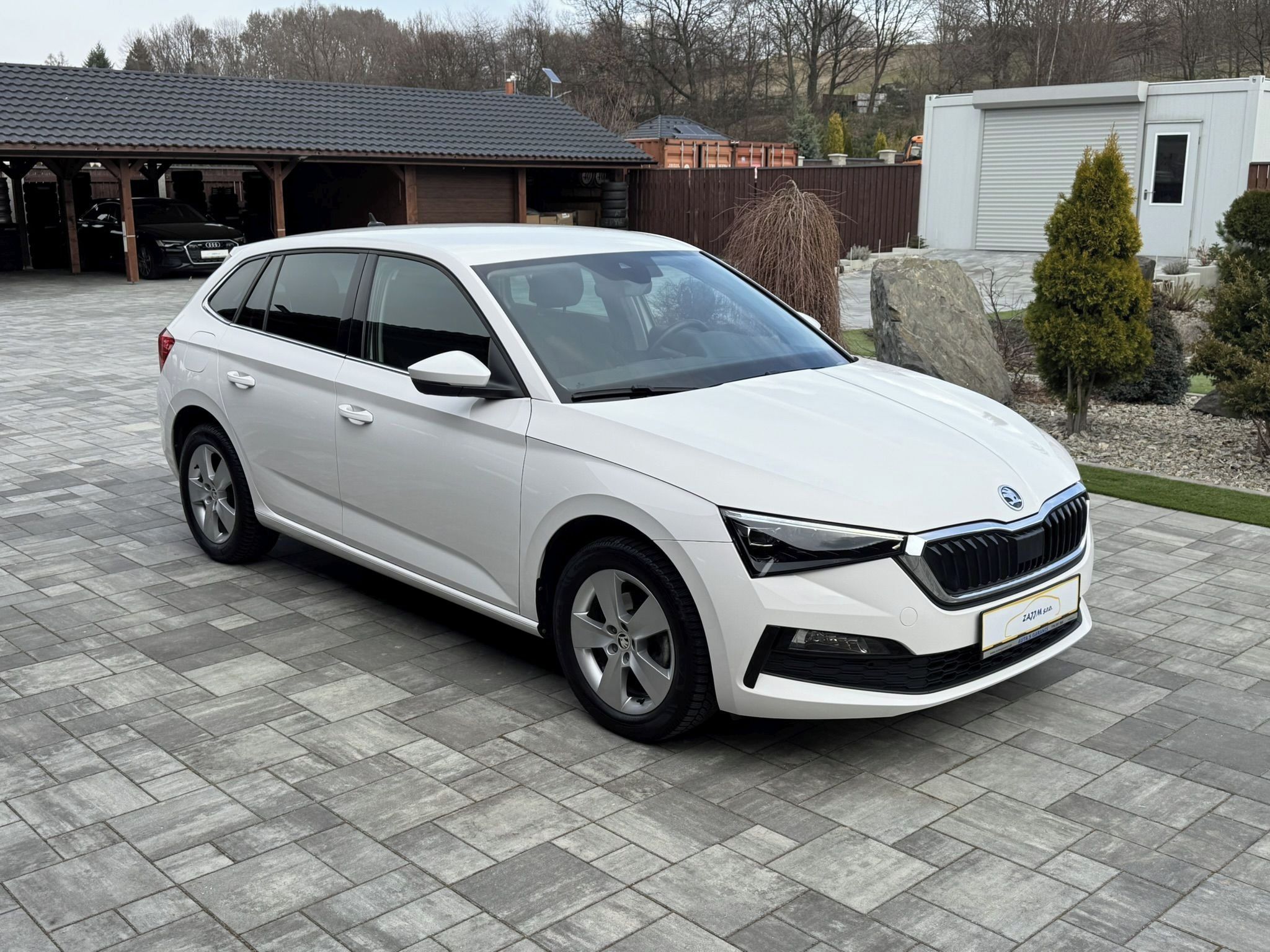 Škoda Scala, Style 81kw + Tažné zařízení - fotka 4