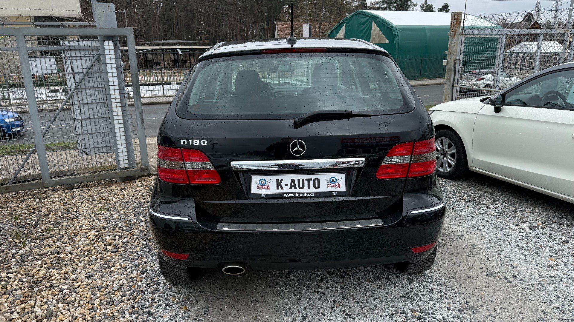 Mercedes-Benz Třídy B, B180i 85kW *Klima*PDC* - fotka 5