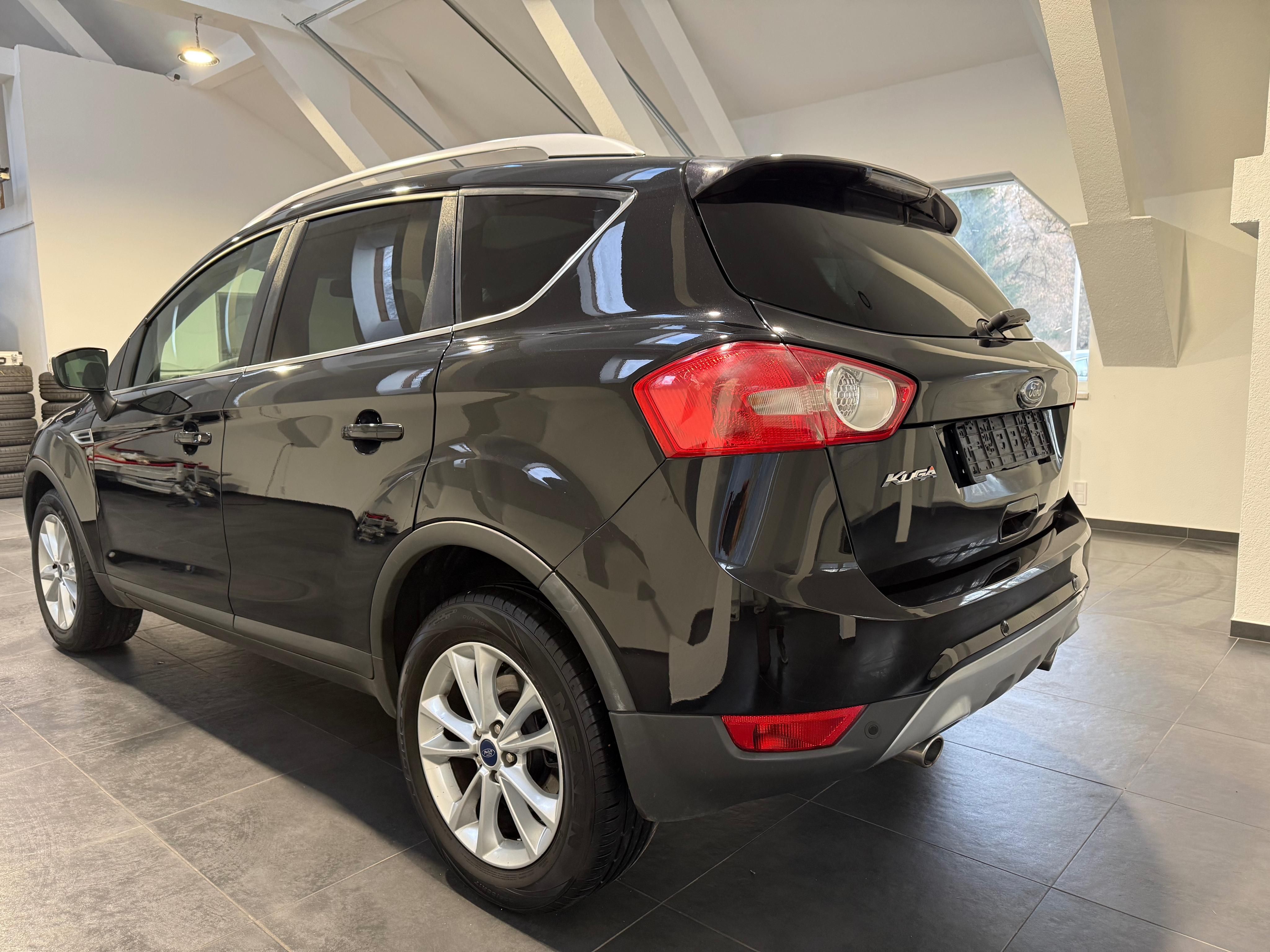 Ford Kuga, . 2.0 TDCi 4×4 AT 120kW PANO - fotka 6
