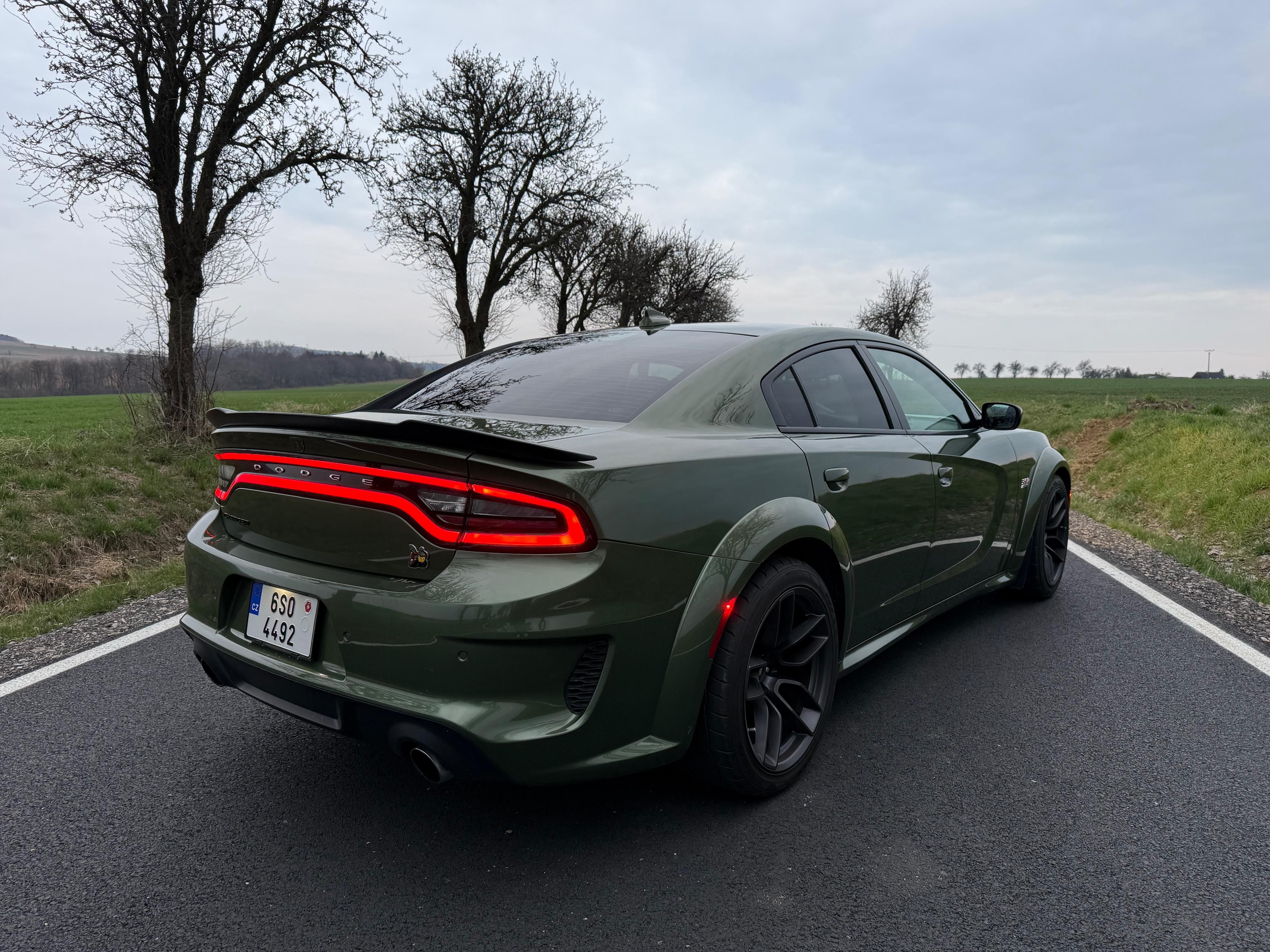 Dodge Charger, 6.4 Widebody Scatpack, DPH - fotka 4