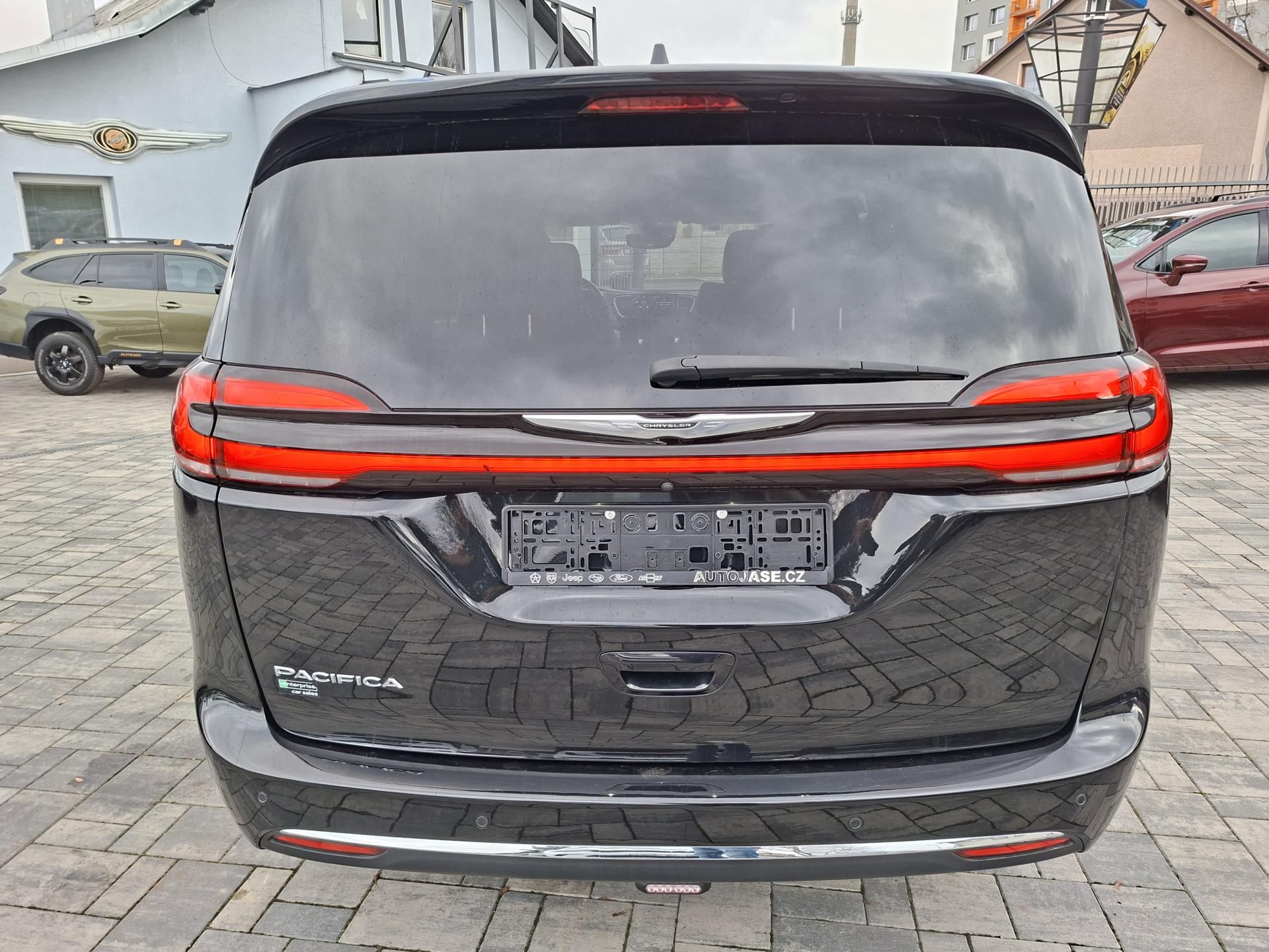 Chrysler Pacifica, 3,6L V6, 7míst, kůže, Adapt - fotka 6