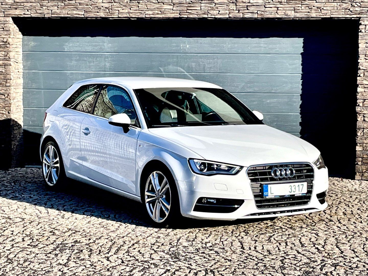 Audi A3, 1.2 TFSI S-line Sportpaket - fotka 3