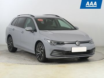 1.0 TSI, Life, ČR,1.maj