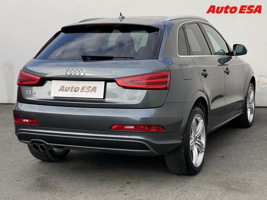 Audi Q3, 2.0 TDi quattro,S-line - fotka 4
