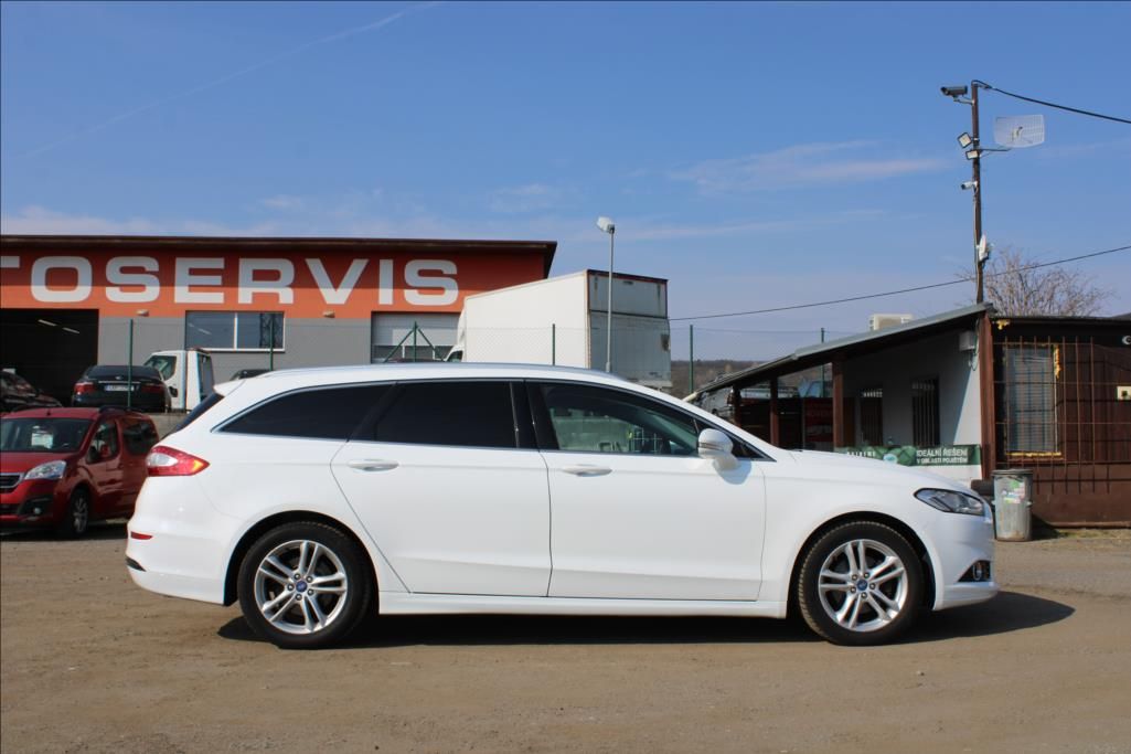 Ford Mondeo, 2,0 TDCi  TITANIUM,AUTOMAT,ČR - fotka 4