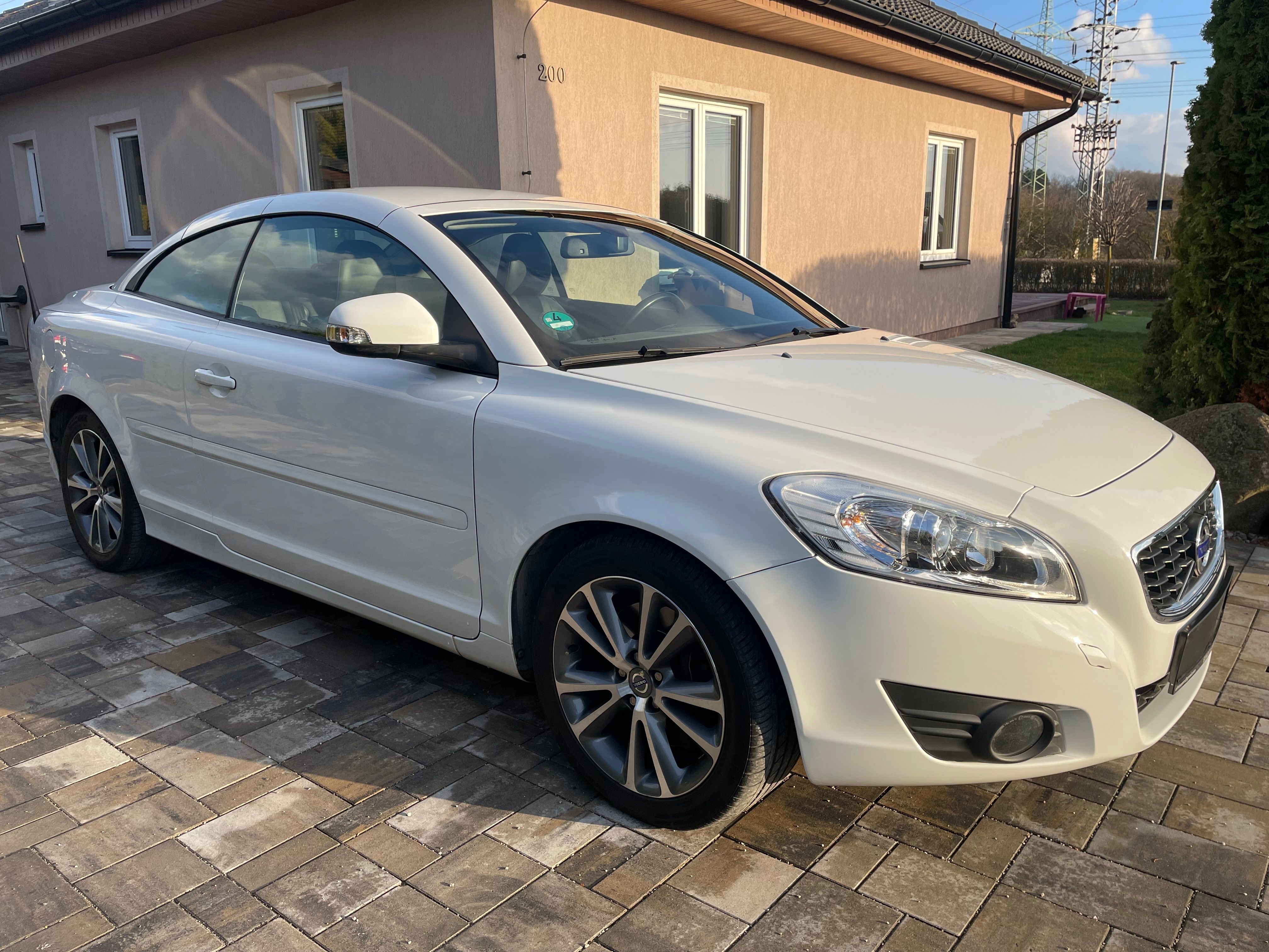 Volvo C70, 5válec 2,0 D3 servisní kniha - fotka 5