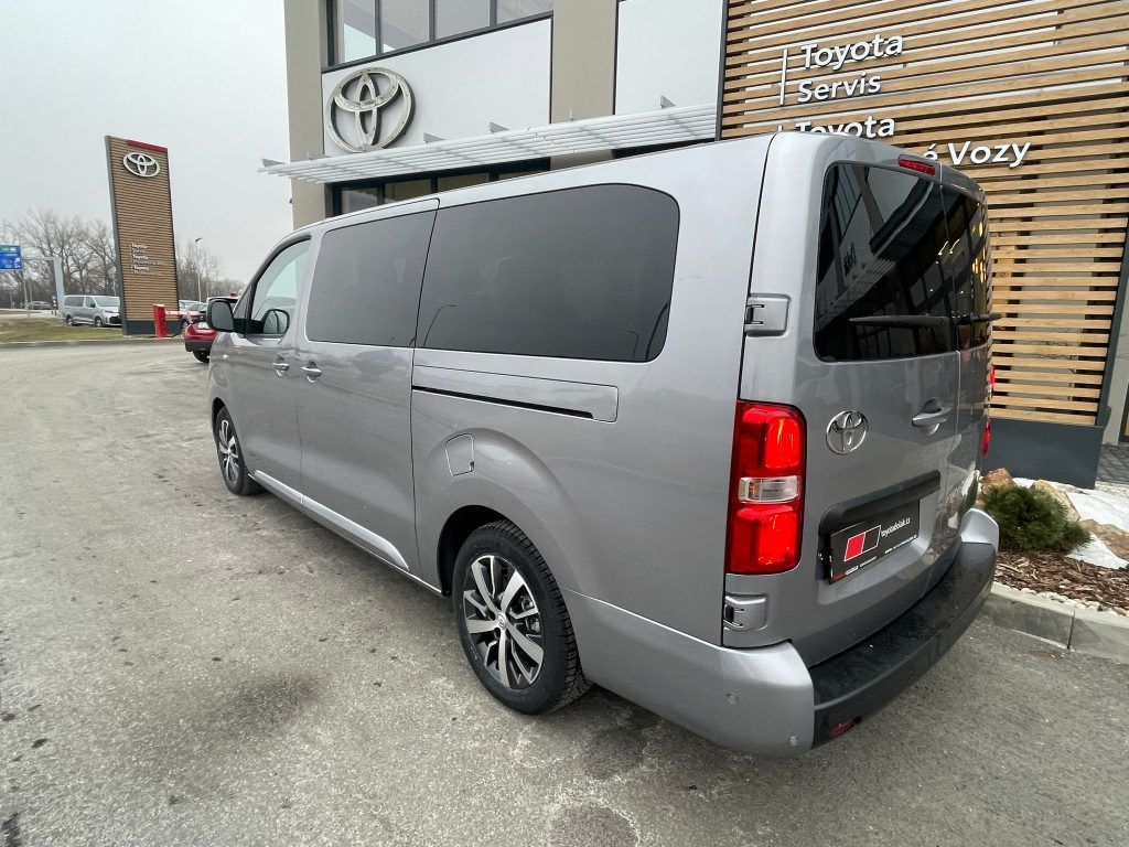Toyota Proace Verso, 2.0D A/T Business 8 Comfort - fotka 5