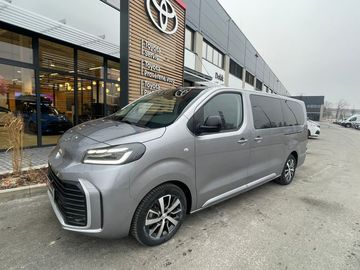 2.0D A/T Business 8 Comfort