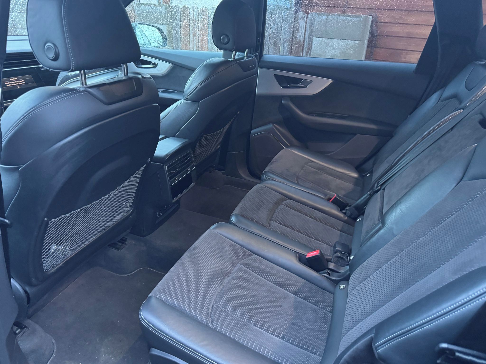 Audi Q7 - fotka 4