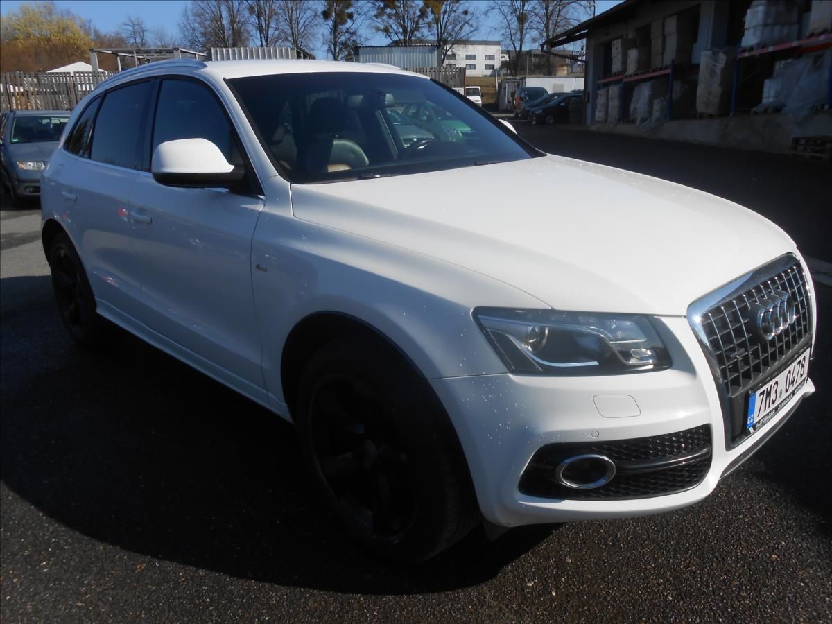 Audi Q5, 2,0 TDi 125Kw S line - fotka 3