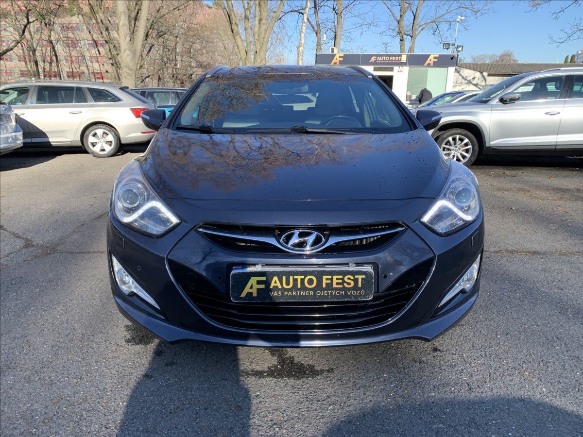 Hyundai i40, 1,7 CRDI STYLE,AUTOMAT,ČR,SERV - fotka 2