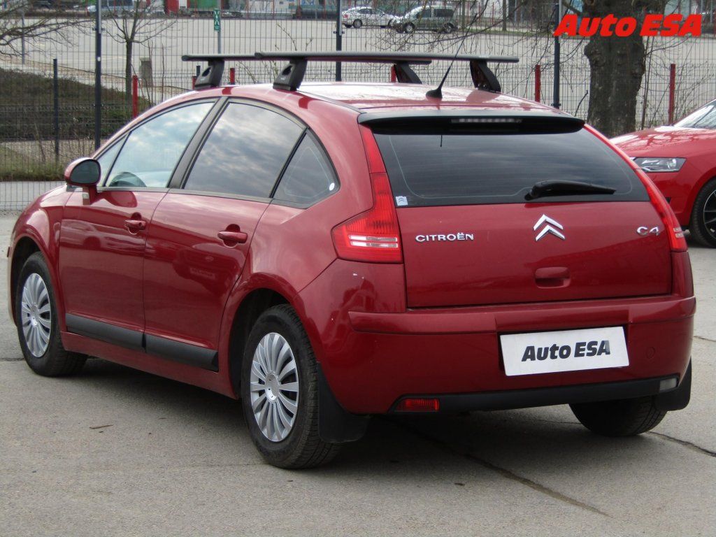 Citroën C4, 1.4 16V,1.maj,ČR,AC - fotka 6