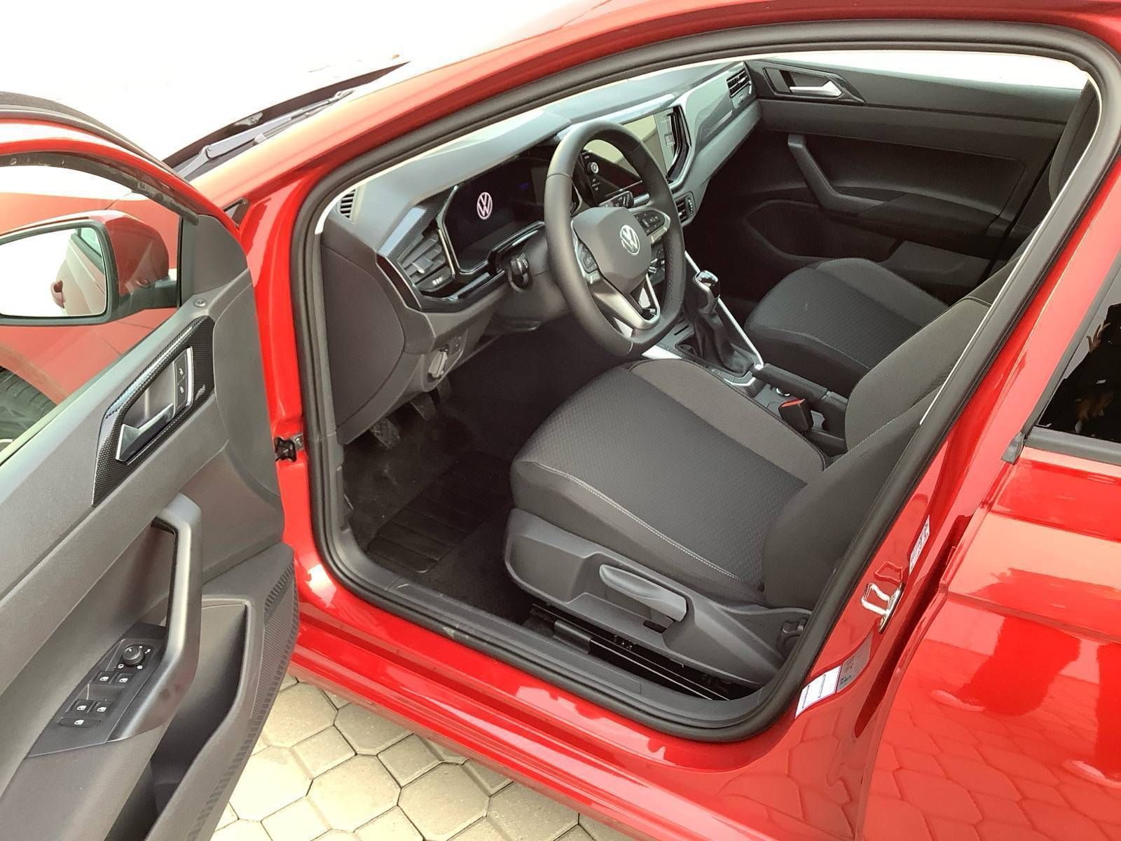 Volkswagen Polo, People 5G 1,0TSI - fotka 5