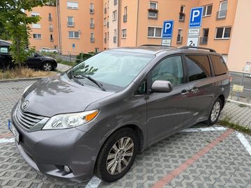 XLE AWD 3,5 V6