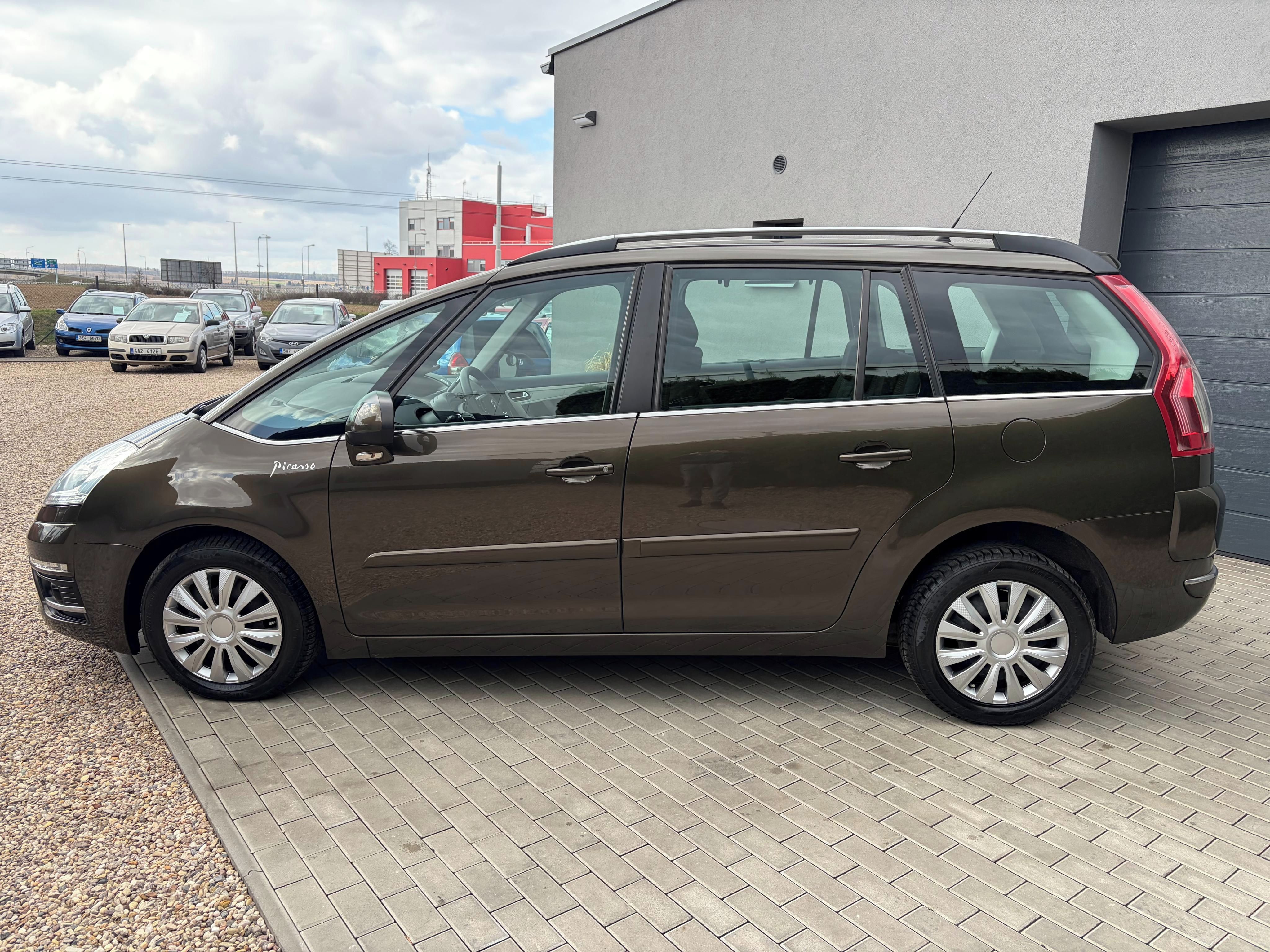 Citroën Grand C4 Picasso, 1.6 115KW AUTOMAT, Tažné - fotka 6