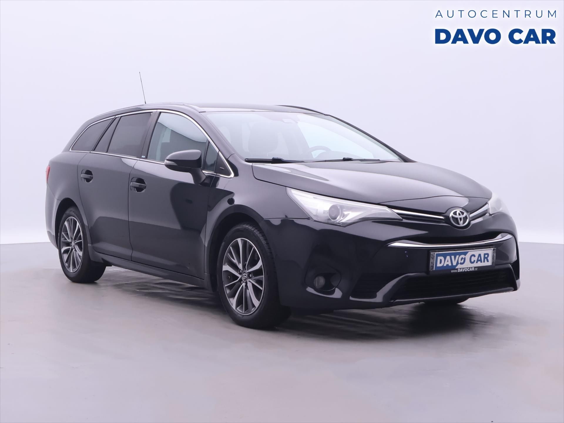 Toyota Avensis, 2,0 D-4D 105kW Navi LED Tempo