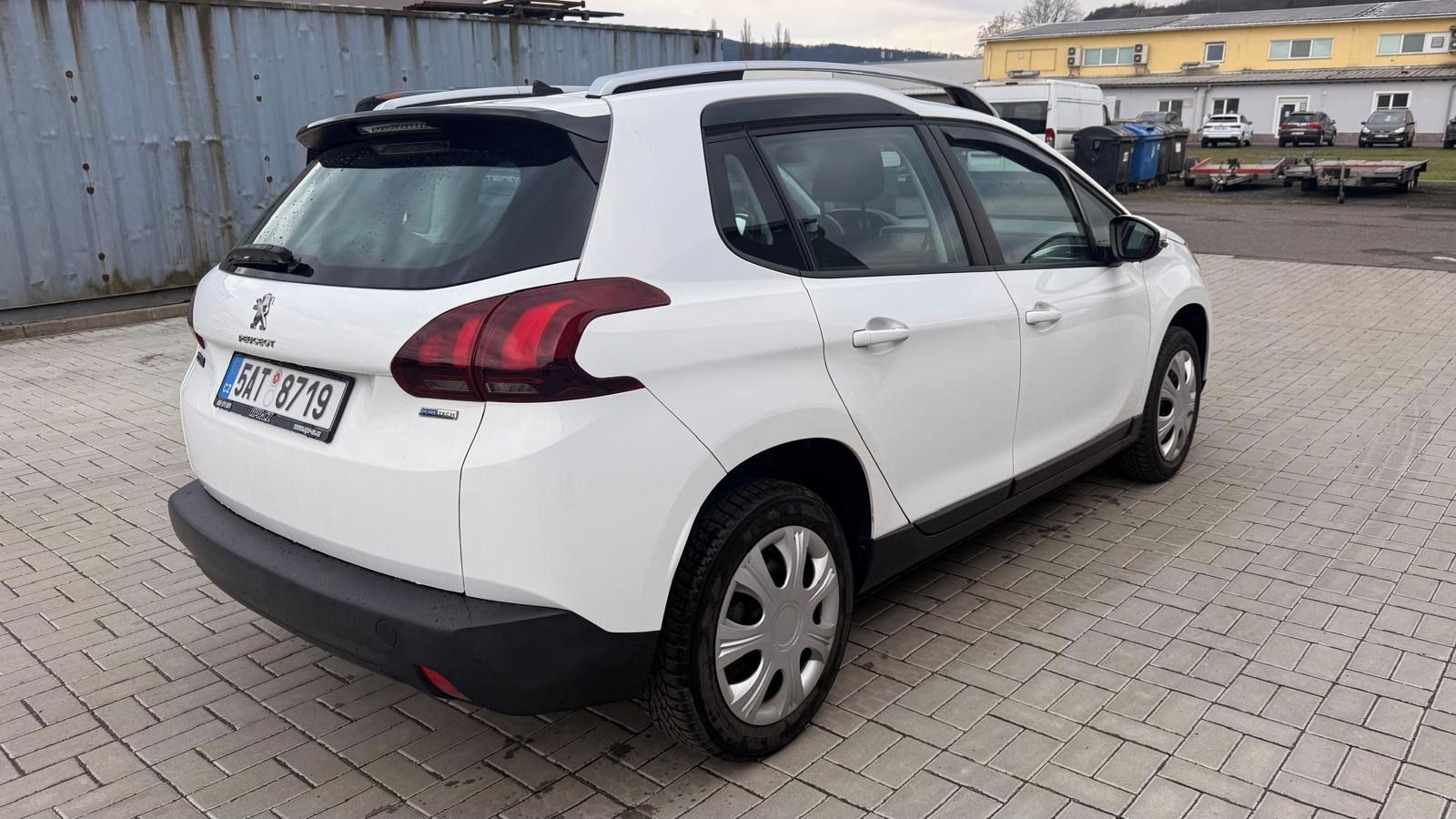Peugeot 2008, 1.2 PureTech 60kW - fotka 5