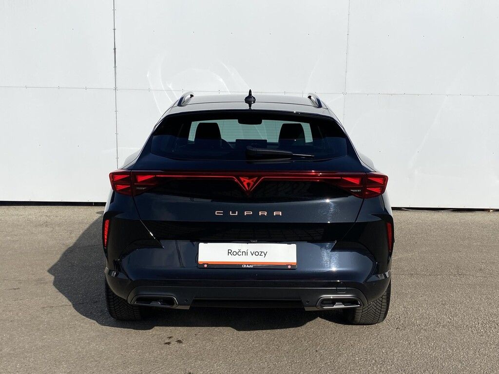 Cupra Formentor, 1,5 e-TSI 110 kW DSG - fotka 6