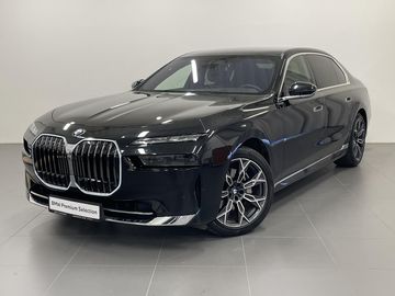 740d xDrive, 1. Majitel