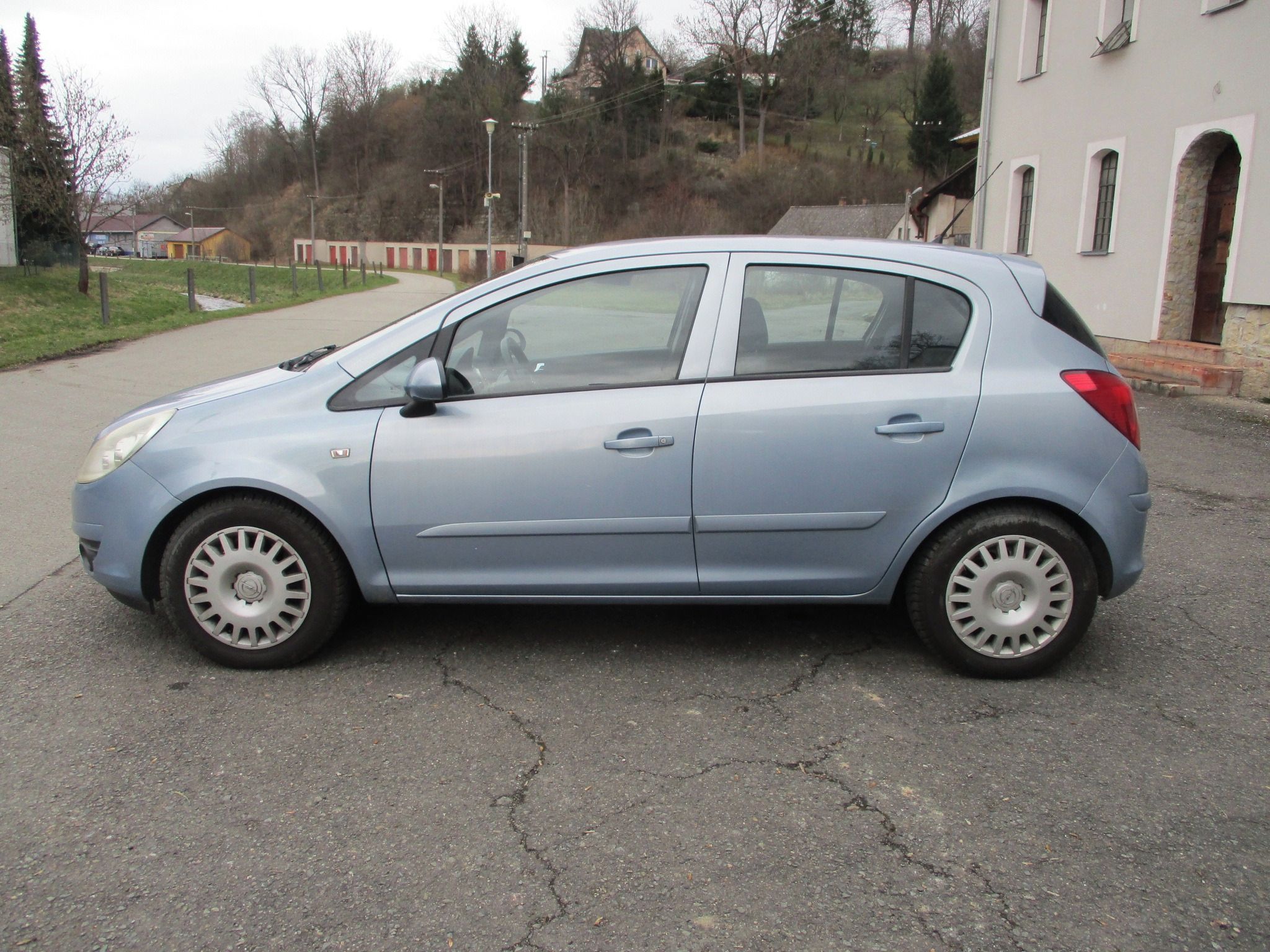 Opel Corsa, 1.2 - Klimatizace - fotka 2