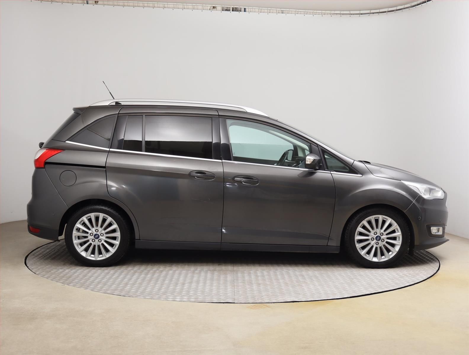 Ford Grand C-MAX, 1.0 EcoBoost, ČR,1.maj - fotka 6