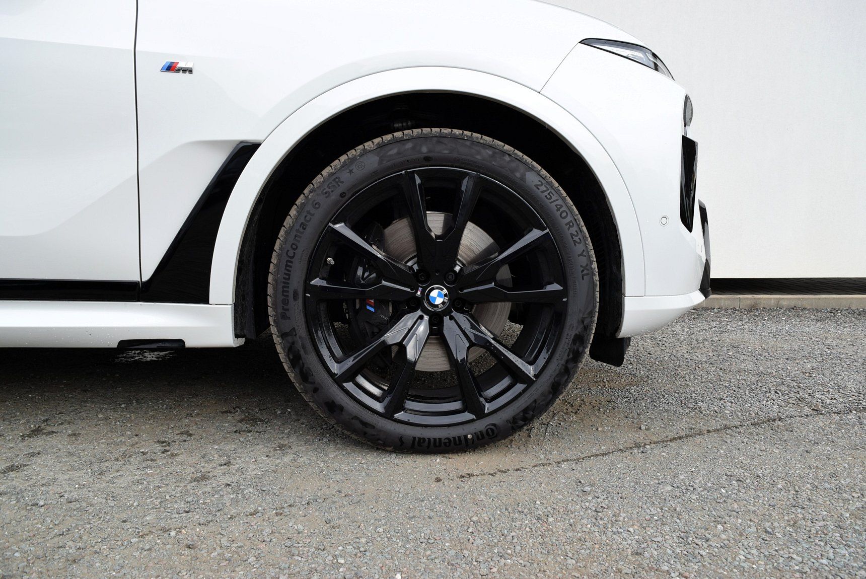 BMW X7 - fotka 4