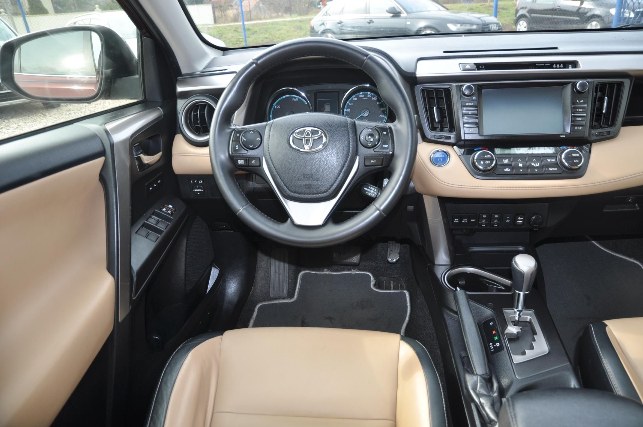 Toyota Rav4, 2.5 Hybrid 4x4 Selection Kůže - fotka 5