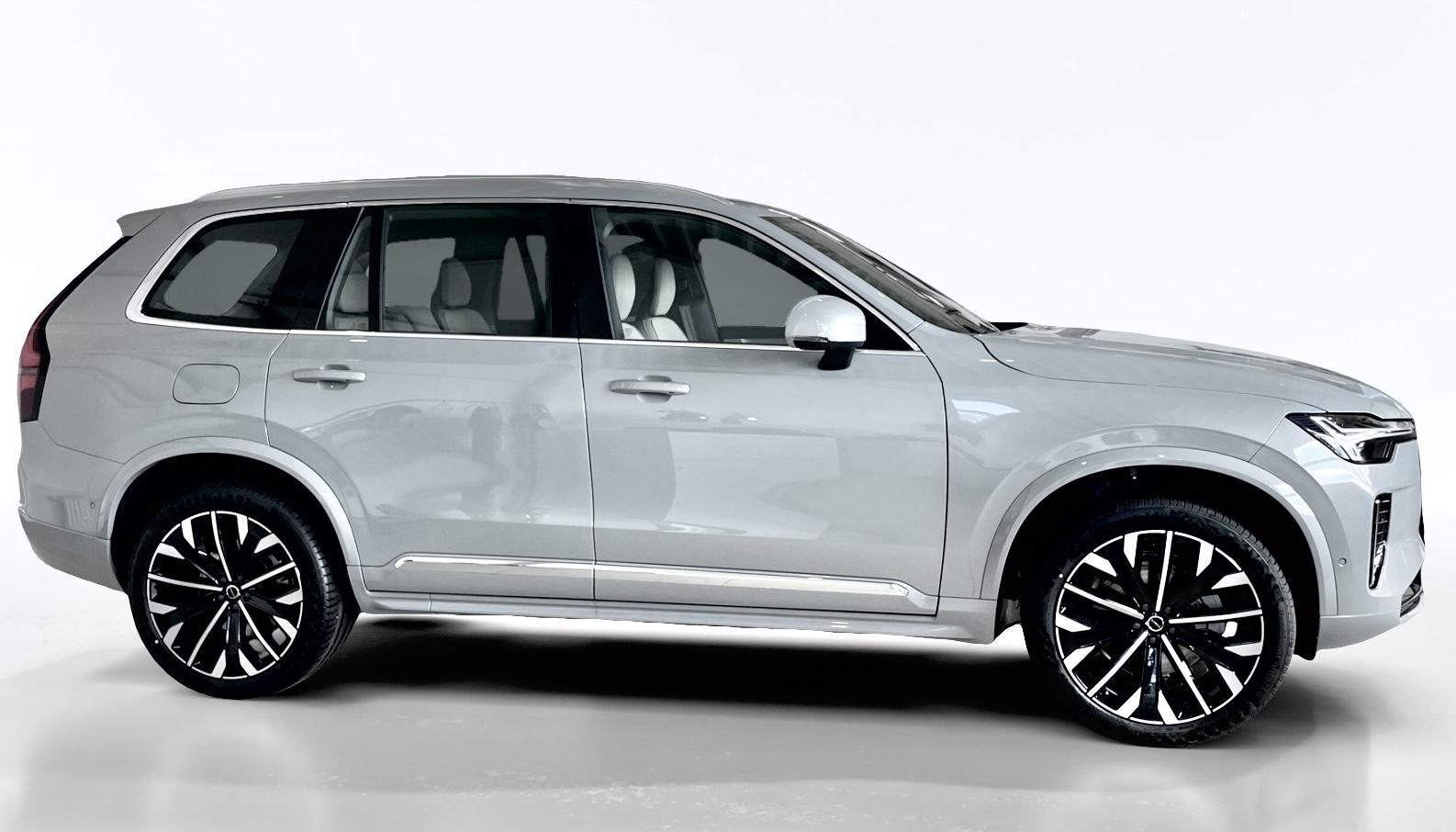 Volvo XC90, B5 AWD NEW 184 KW CORE - fotka 5