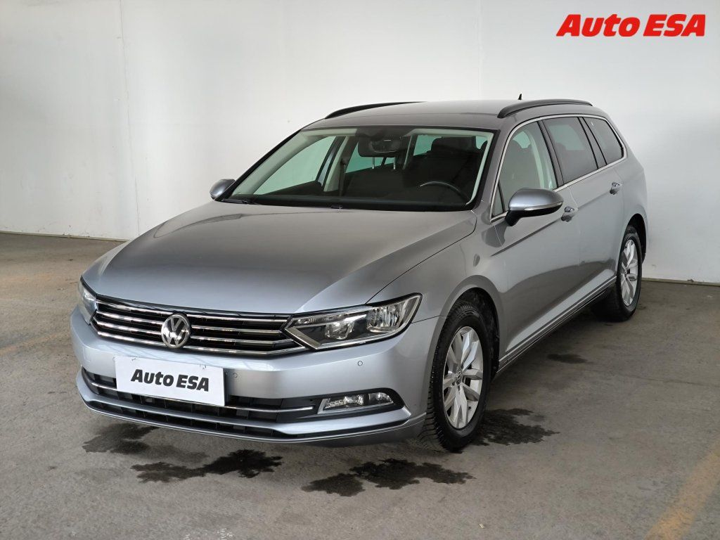 Volkswagen Passat, 1.5Si,Comfortline,navi - fotka 3