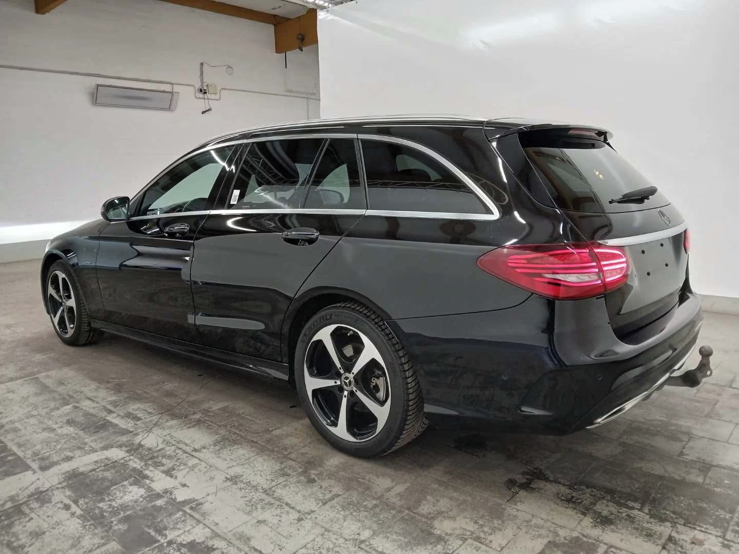 Mercedes-Benz Třídy C, 300 T e AMG Virtual*Navi*Led* - fotka 2