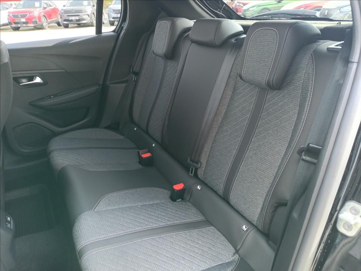 Peugeot 208, Allure Hybrid 100 e-DCS6 - fotka 5
