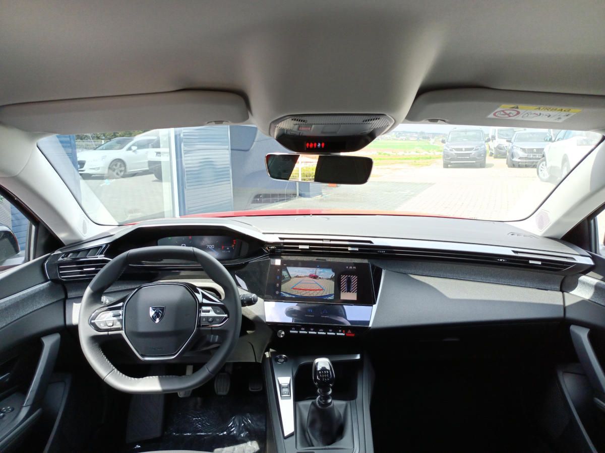 Peugeot 308, ALLURE 1.2 PureTech 130k MAN6 - fotka 2