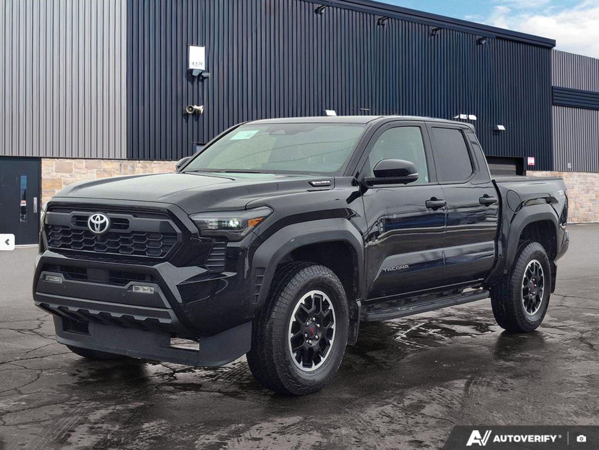 Toyota Tacoma, TRD Off Road Premium Hybrid