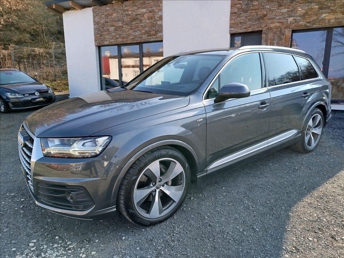Audi Q7, 3,0 TDi 200kW,S-line,1.MAJITEL - fotka 2