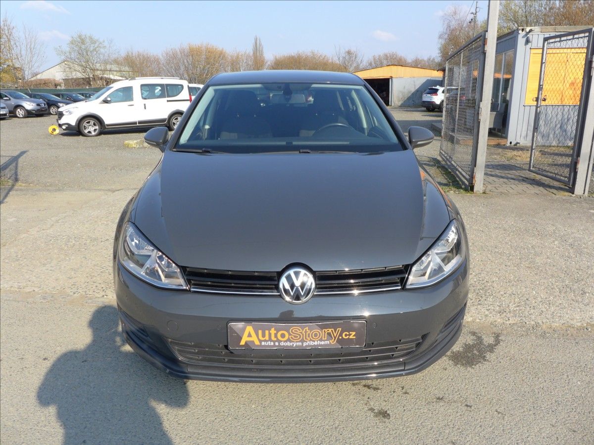 Volkswagen Golf, 1,2 TSI  HIGHLINE, 1.MAJITEL - fotka 3