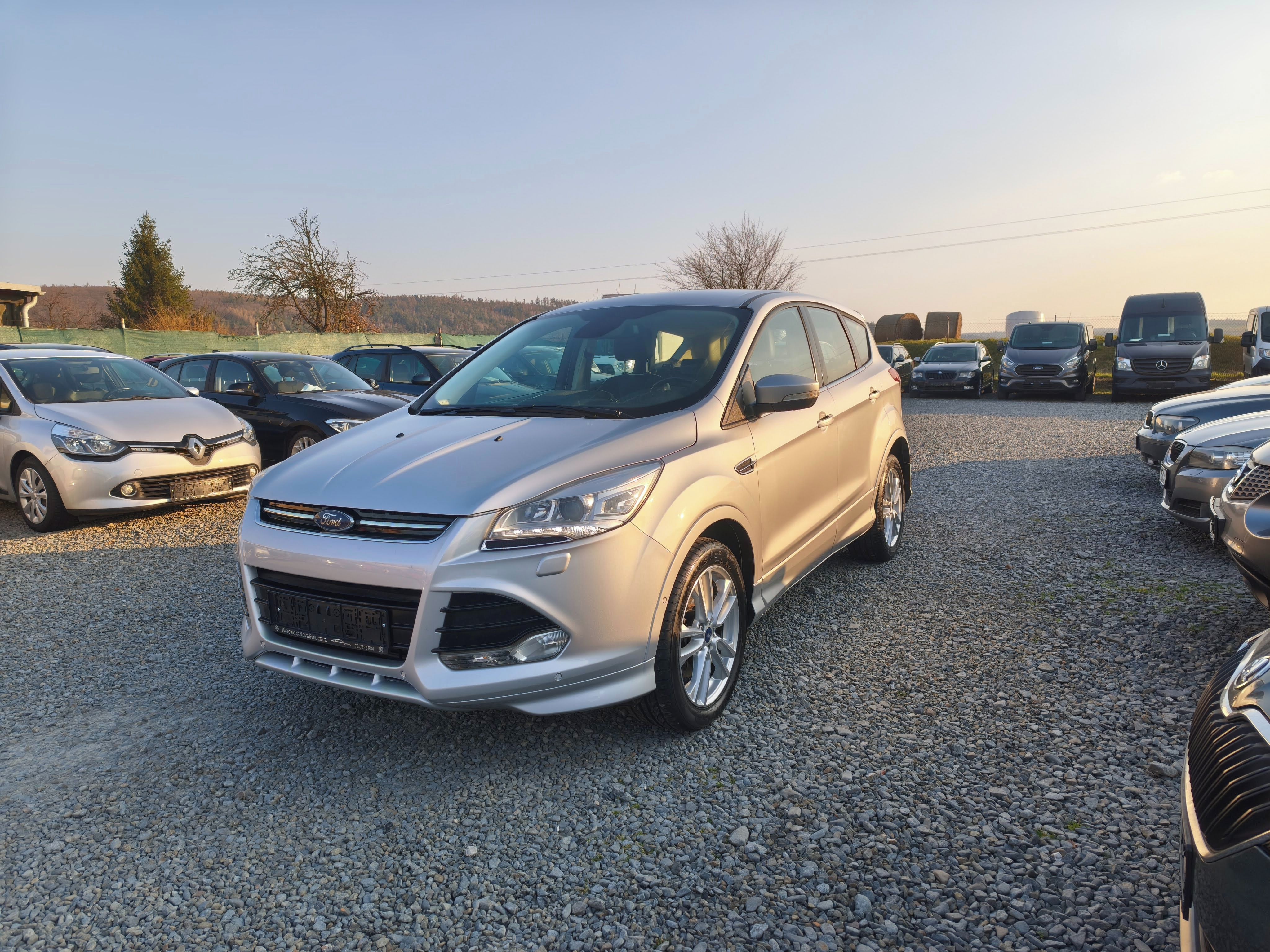 Ford Kuga, 2.0 TDCI Kůže, Navi, Klima - fotka 3
