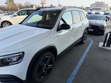 Prodám Mercedes-Benz GLB 250 4