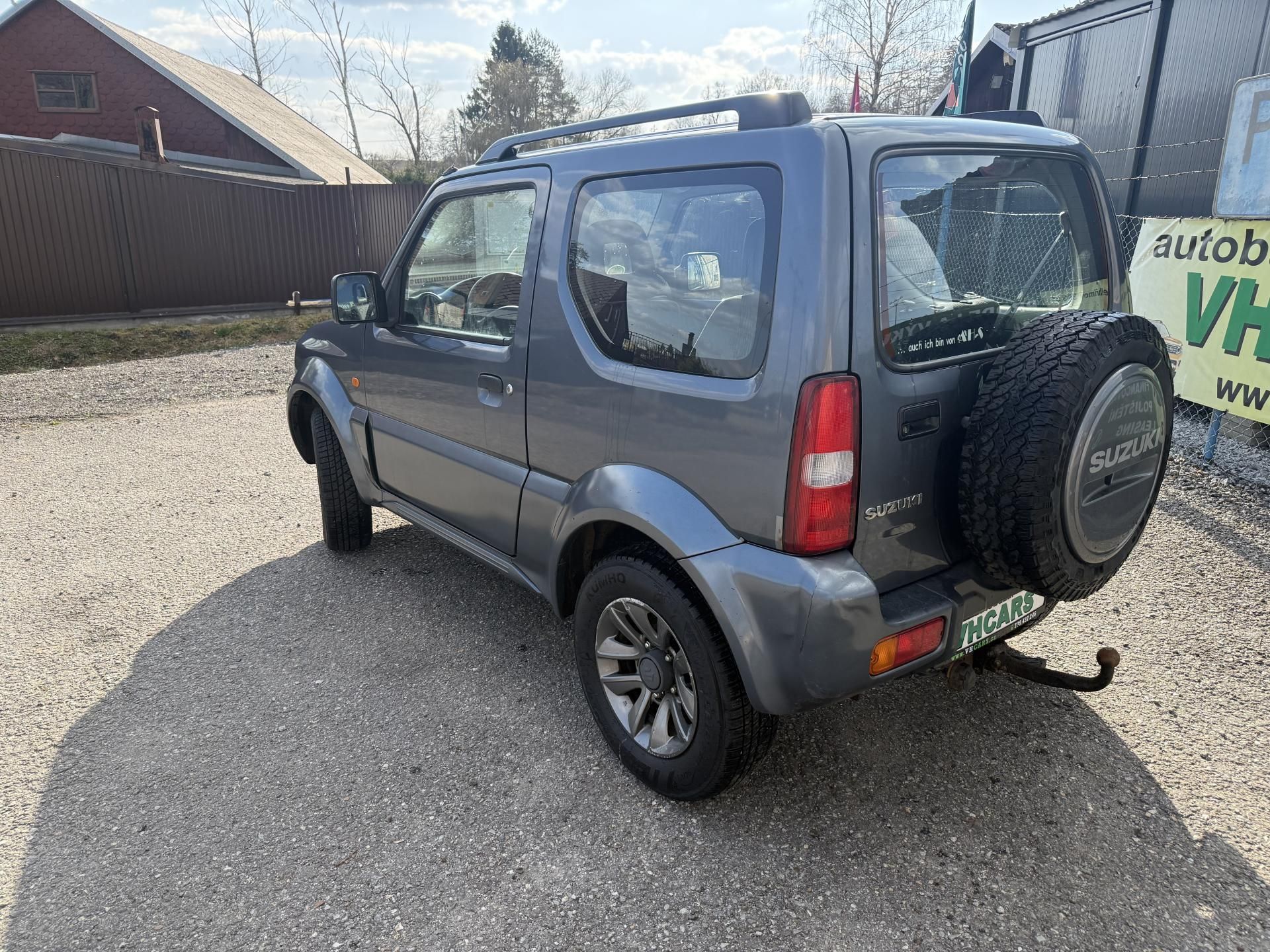 Suzuki Jimny, 1,3i 4x4 TAŽNÉ - fotka 5