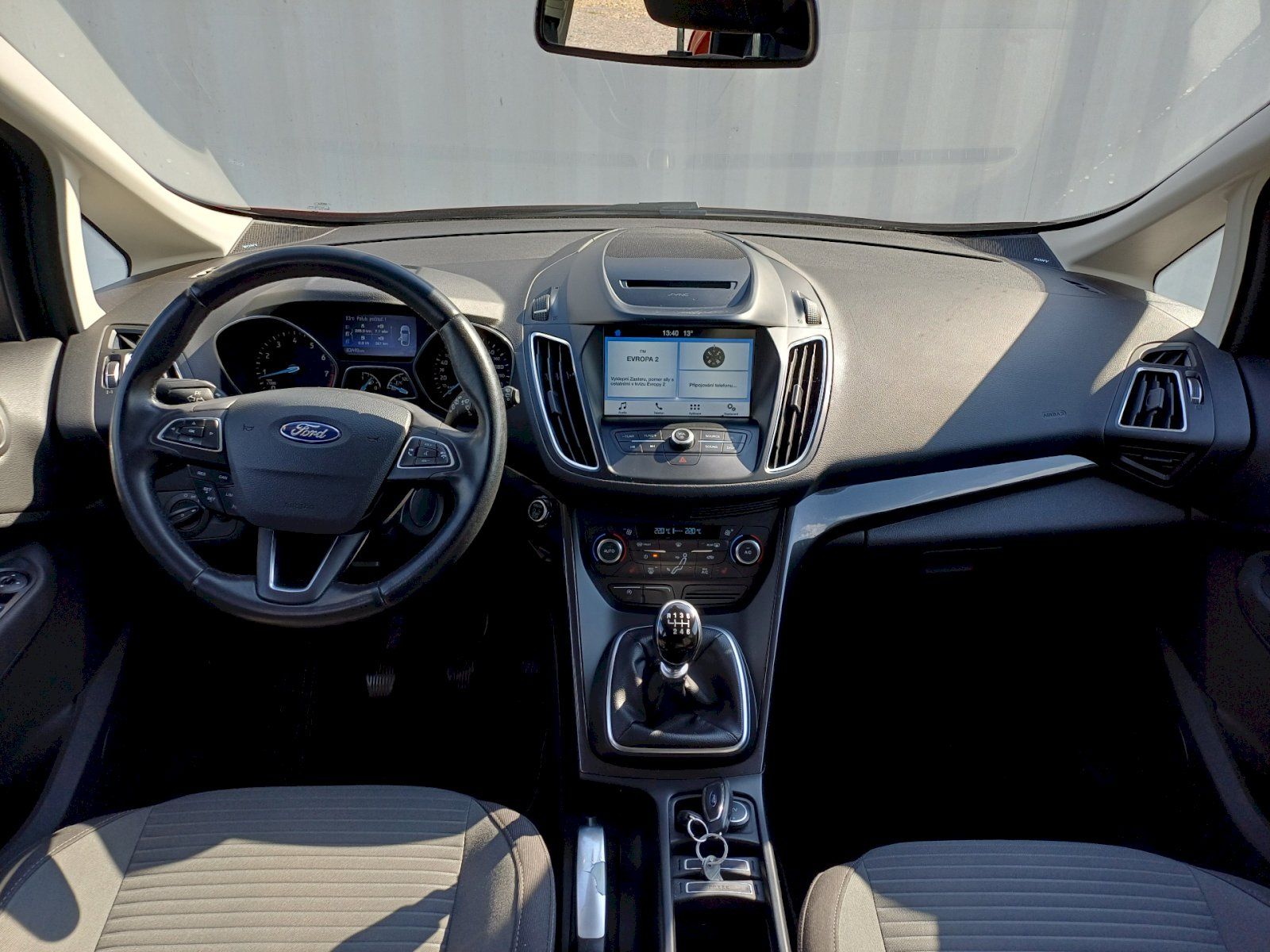 Ford C-MAX, 1.5EcoBoost 110Kw - fotka 5