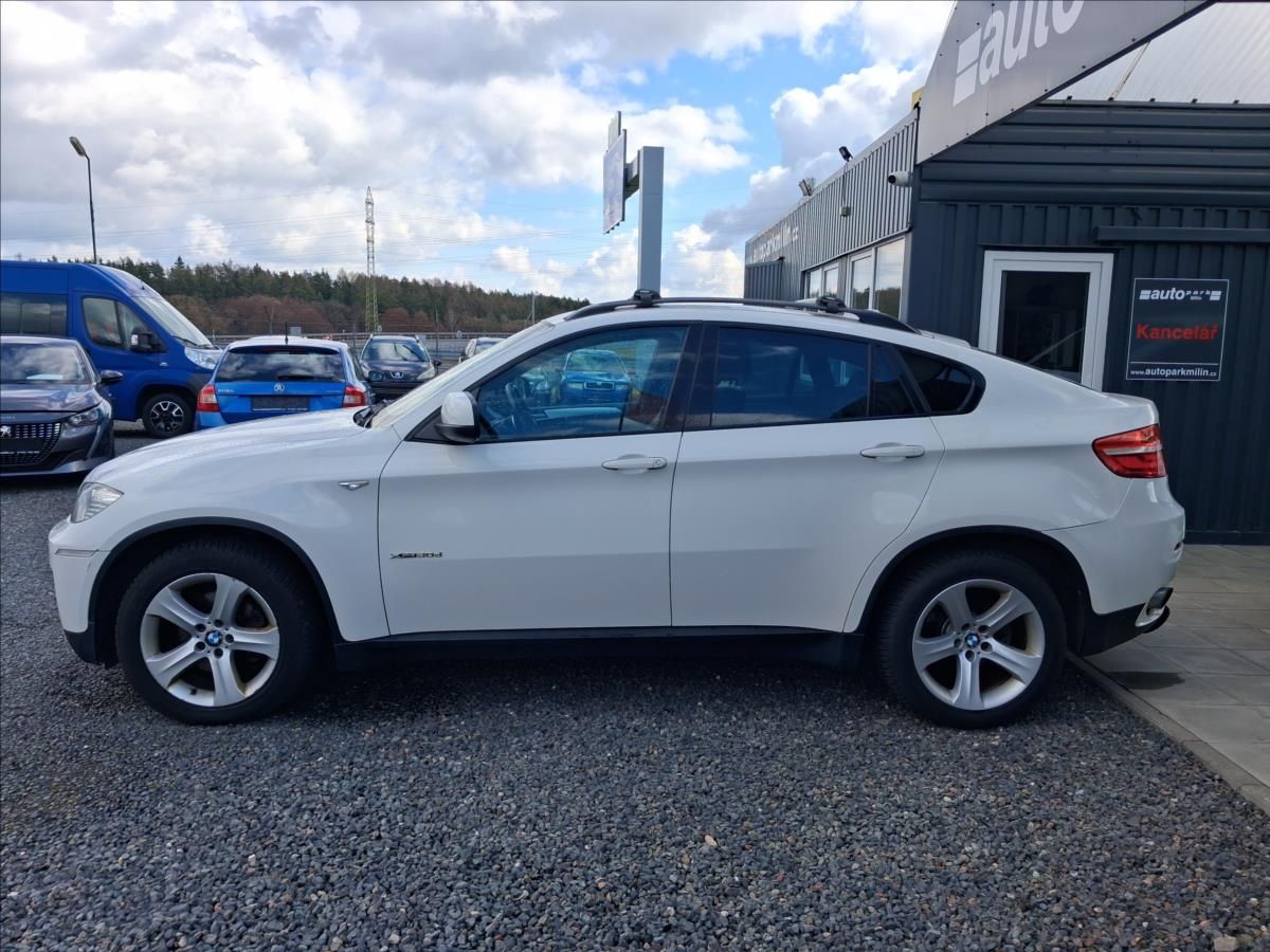 BMW X6, 3,0 X-Drive, kamera - fotka 4