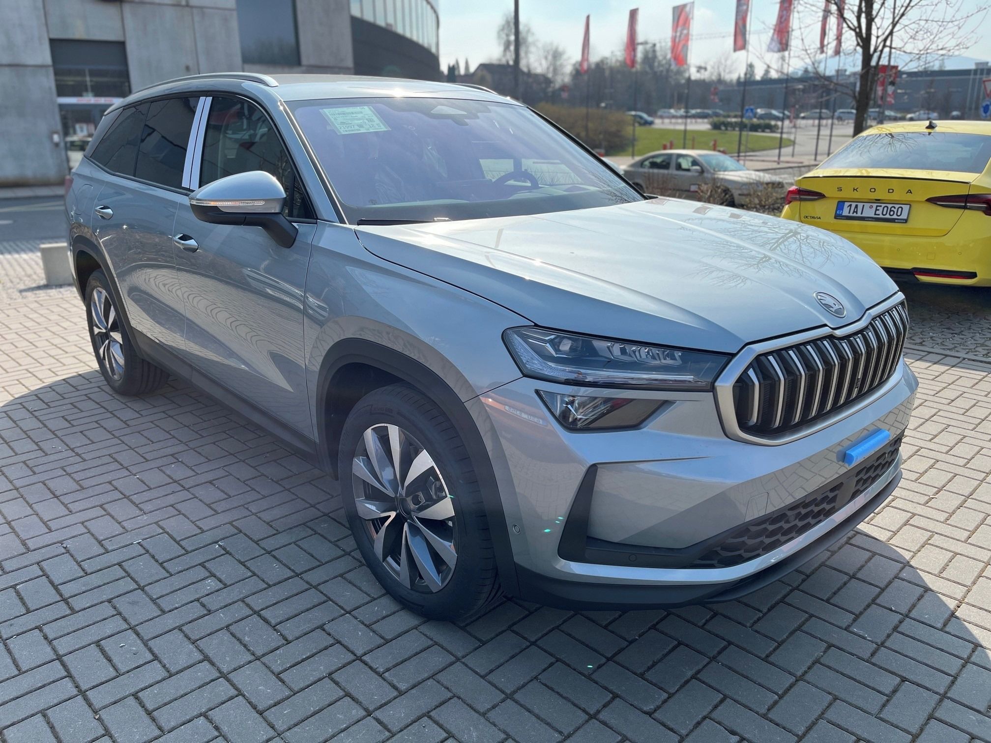 Škoda Kodiaq, Excl. Selection TDI 142 kW 4x4 - fotka 3