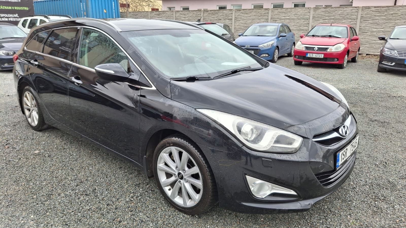 Hyundai i40, 1,7crdi, na splátky všem - fotka 4