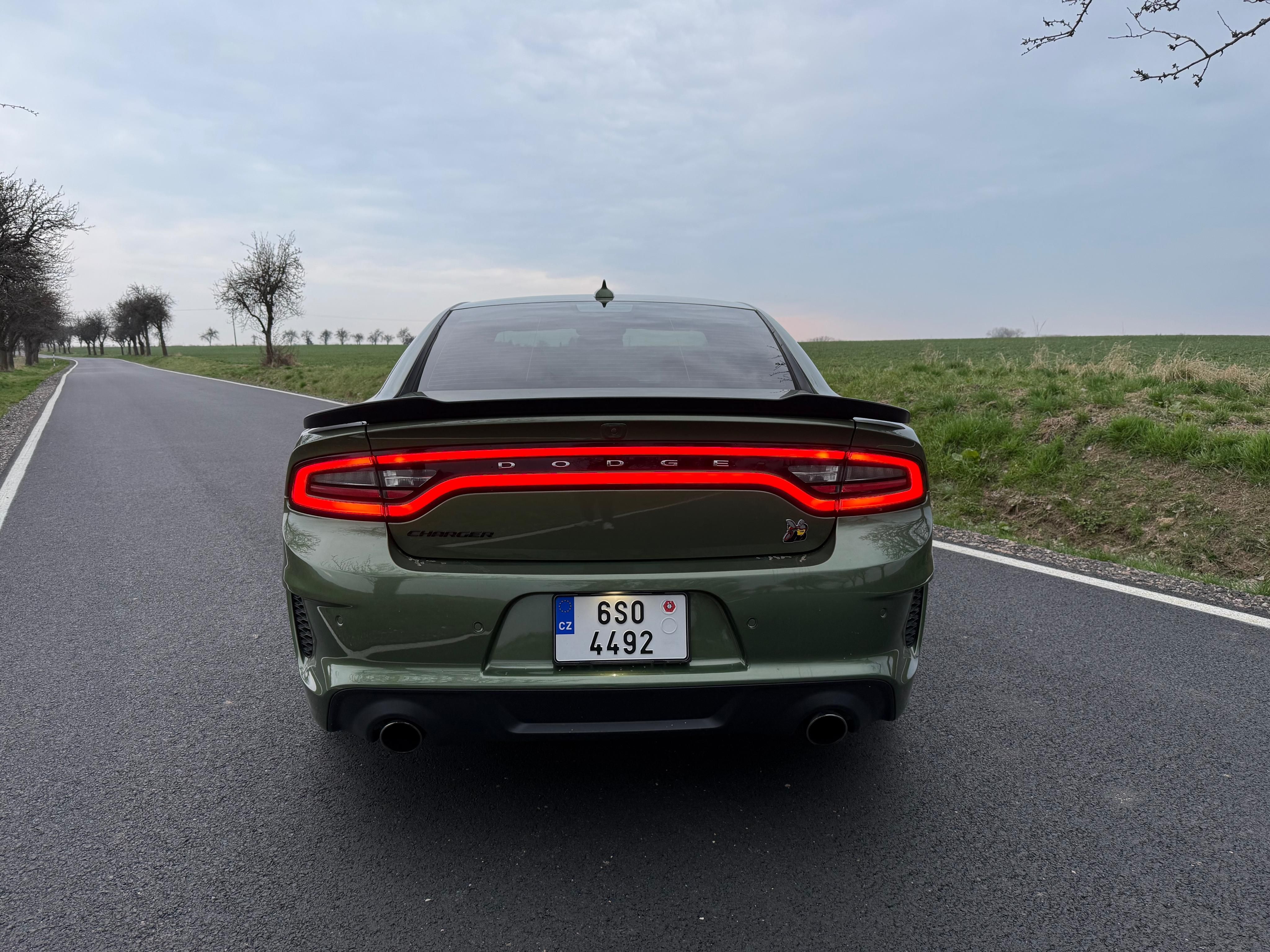 Dodge Charger, 6.4 Widebody Scatpack, DPH - fotka 3