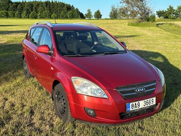 1.6 CRDi, Automatická klima
