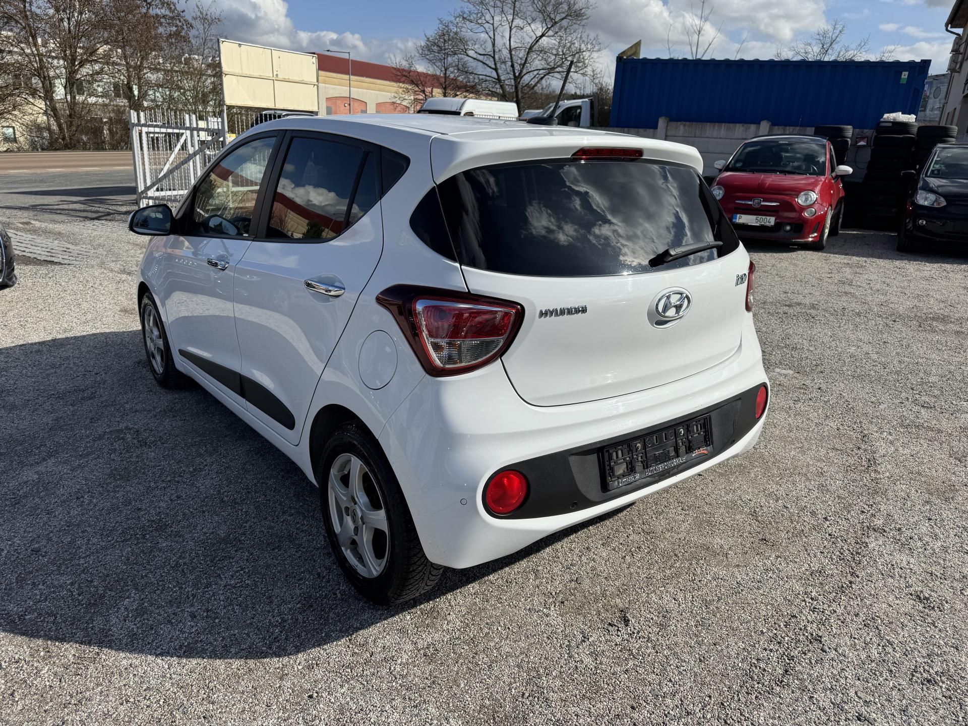 Hyundai i10, 1.2 64KW 1.Majitel 104000km! - fotka 6