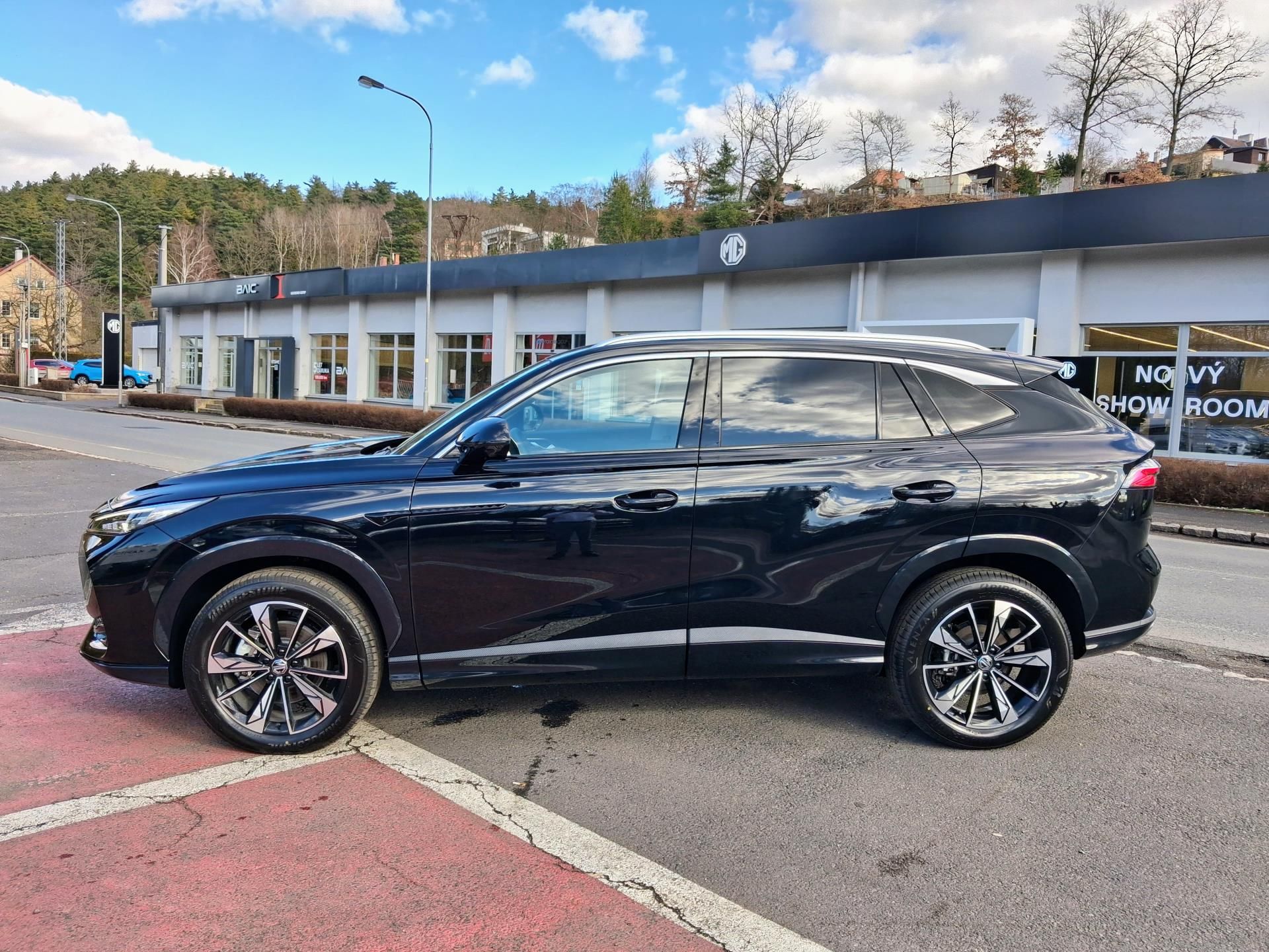 MG HS, EMOTION 1.5T 125kW 4×2 7DCT - fotka 6