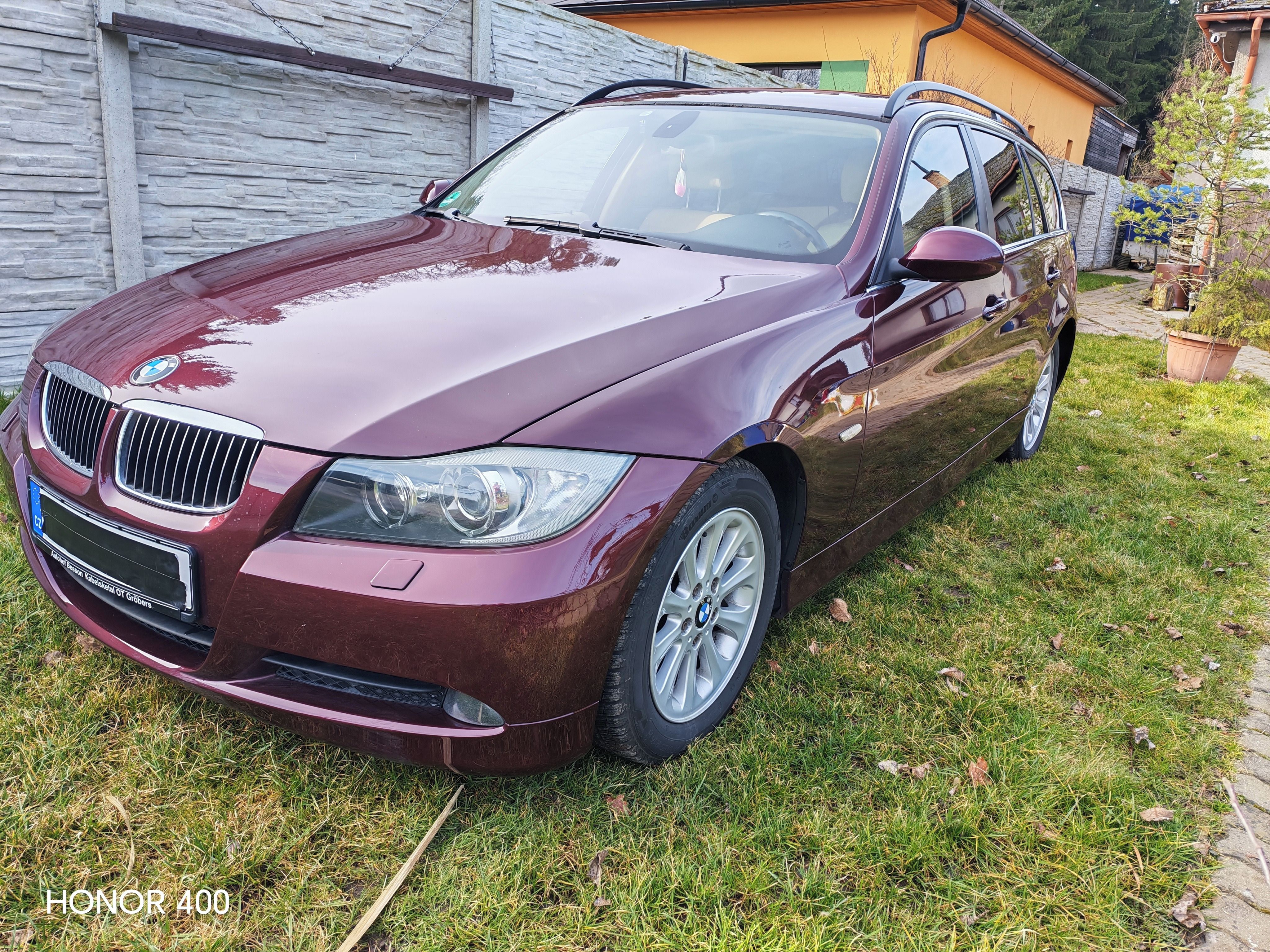BMW Řada 3, BMW 325i, 3,0L