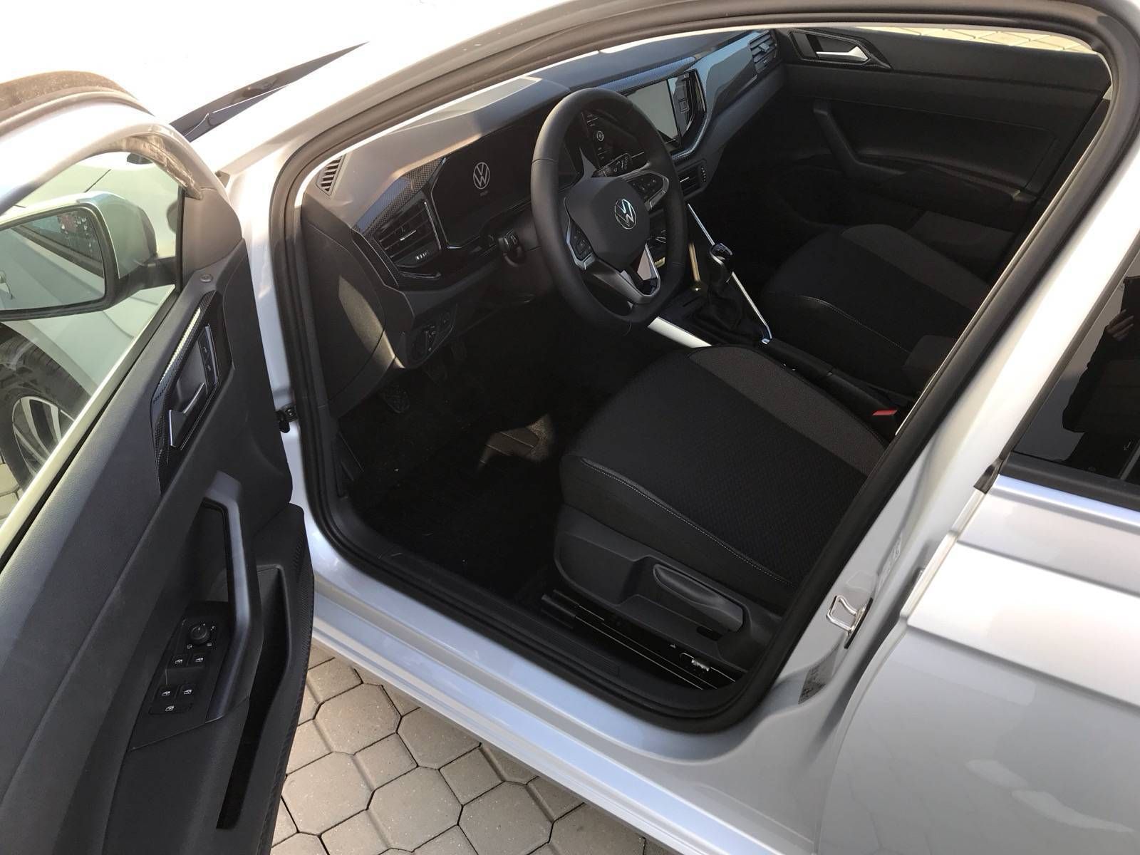 Volkswagen Polo, People 5G 1,0TSI - fotka 5